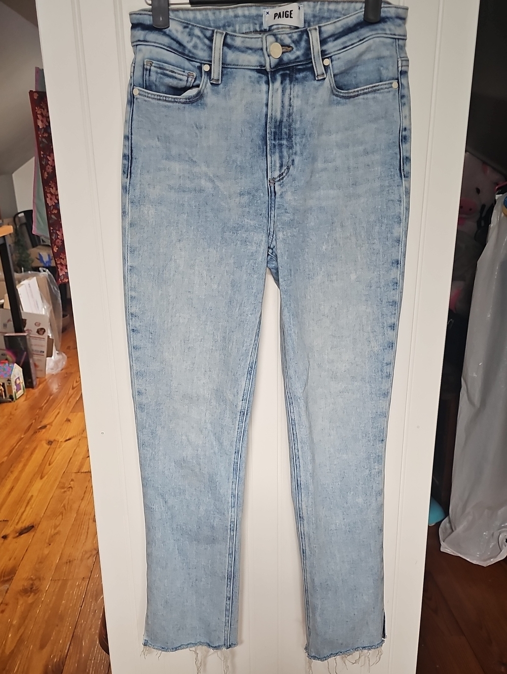 PAIGE Light Wash Ankle Crop Jeans Inseam 24 1/2
